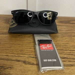 Oakley New Wayfarer NWT